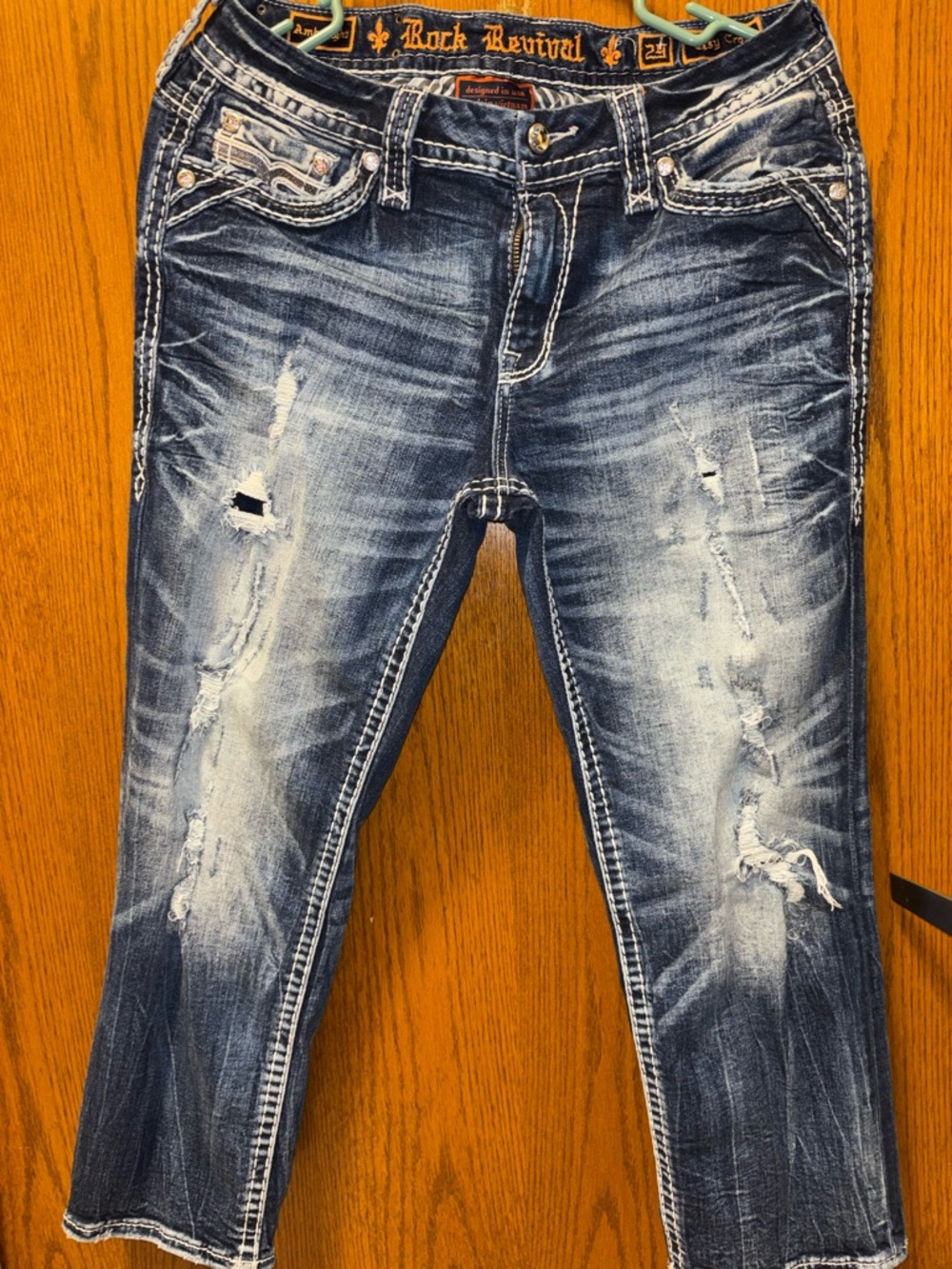 Rock Revival RARE Amberlight Easy Crop Capri Denim Jeans